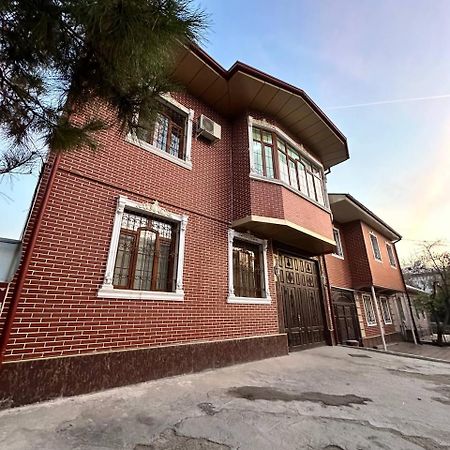 Palm Hostel Tashkent Ngoại thất bức ảnh
