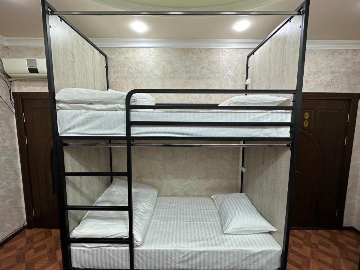 Palm Hostel Tashkent Ngoại thất bức ảnh