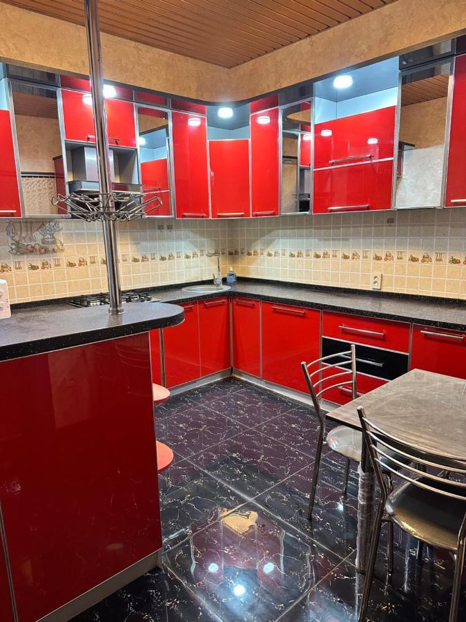 Palm Hostel Tashkent Ngoại thất bức ảnh